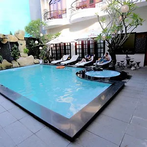 Gold Coast *** Da Nang